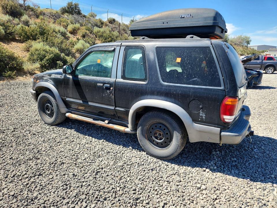 1998 Ford Explorer მანქანა იყიდება აუქციონზე, vin: 1FMYU24E6WUB28975, აუქციონის ნომერი: 56543196