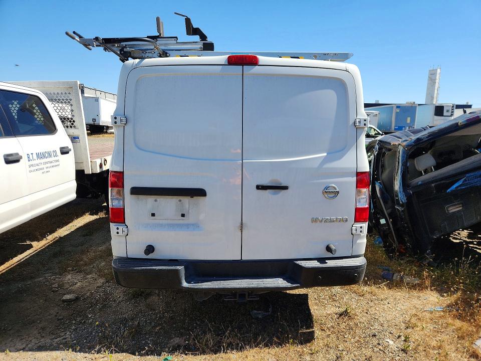 53049916 :رقم المزاد ، 1N6AF0KY7MN803772 vin ، 2021 Nissan Nv مزاد بيع