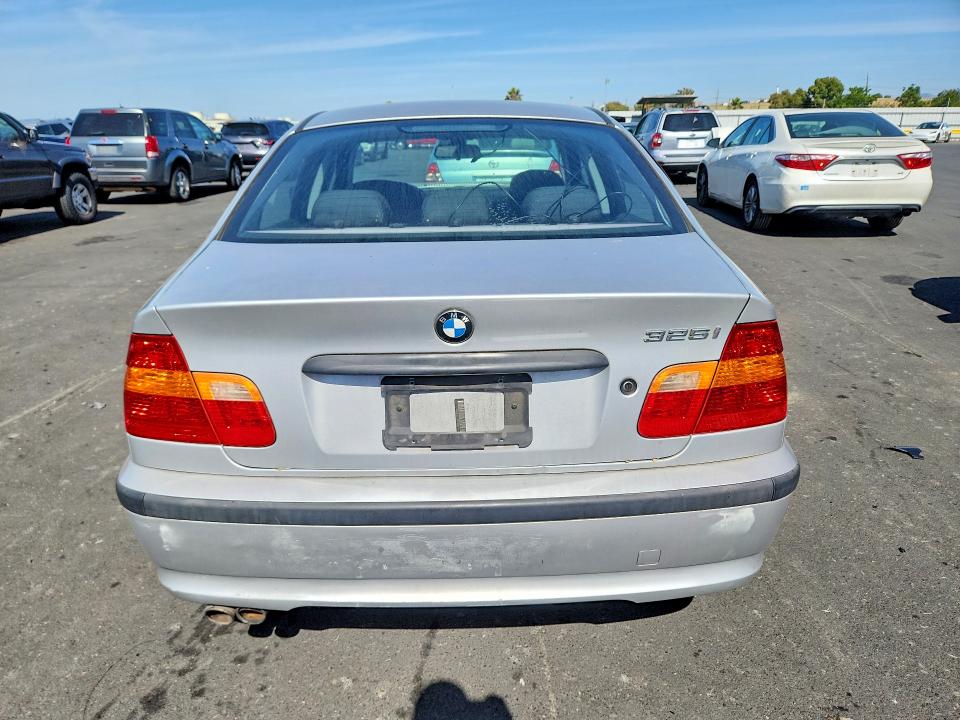 2003 Bmw 325 მანქანა იყიდება აუქციონზე, vin: WBAAZ33453KP79668, აუქციონის ნომერი: 55656166