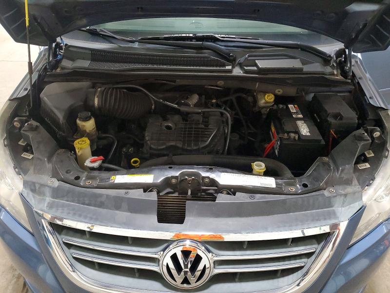 56837706 :رقم المزاد ، 2V4RW3DG2BR738797 vin ، 2011 Volkswagen Routan مزاد بيع