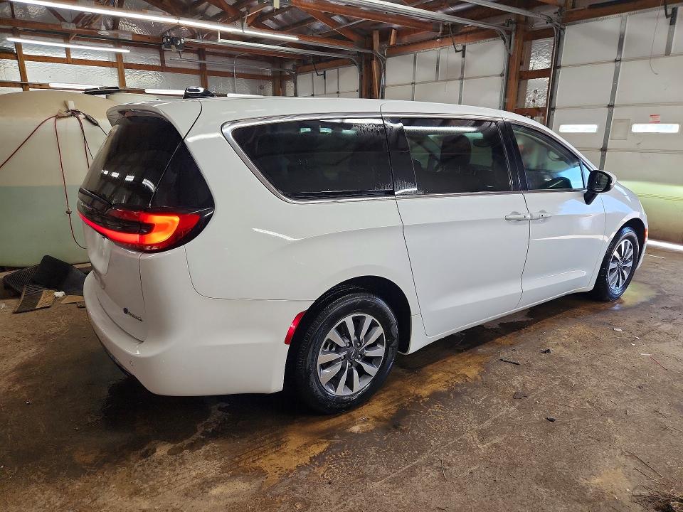 Продаж на аукціоні авто 2023 Chrysler Pacifica, vin: 2C4RC1L77PR618395, номер лоту: 57769186