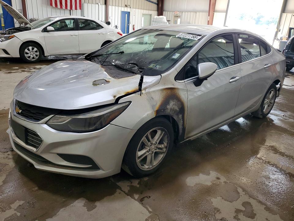 Продаж на аукціоні авто 2018 Chevrolet Cruze, vin: 1G1BE5SM1J7239291, номер лоту: 57221766