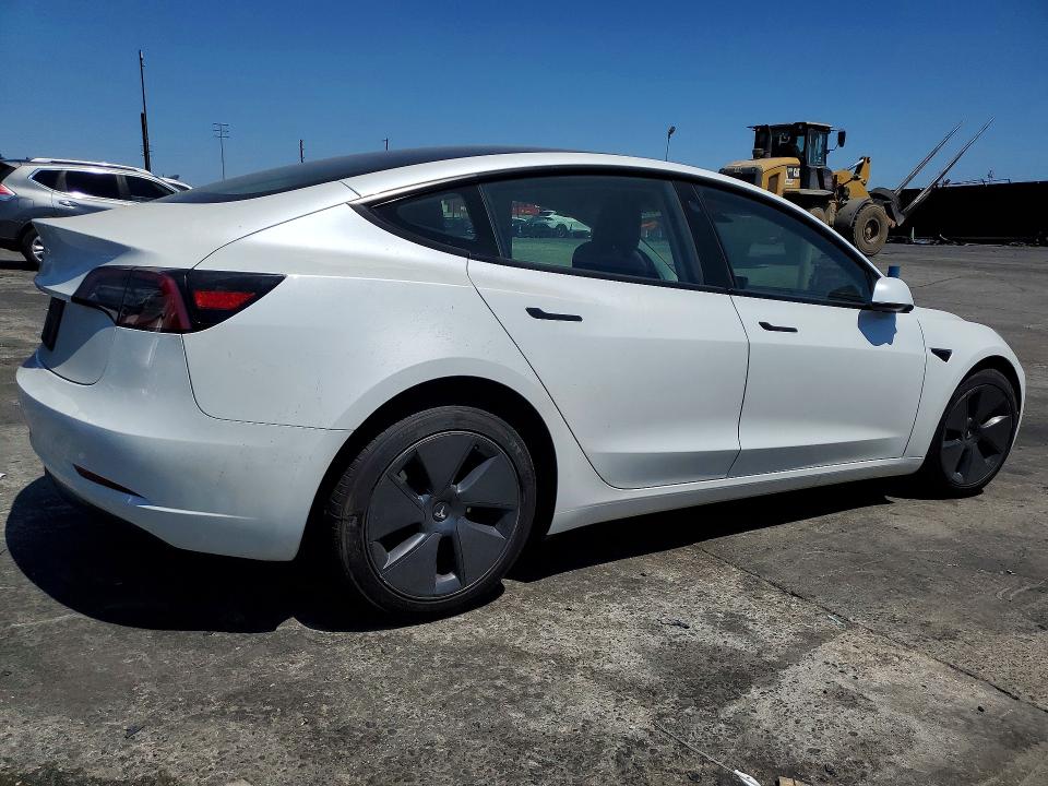 Продажа на аукционе авто 2023 Tesla Model 3, vin: 5YJ3E1EA3PF687668, номер лота: 58732966