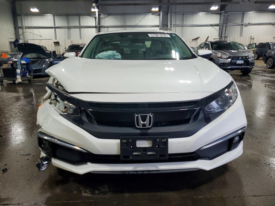 57901876 :رقم المزاد ، 19XFC1F30KE001555 vin ، 2019 Honda Civic مزاد بيع