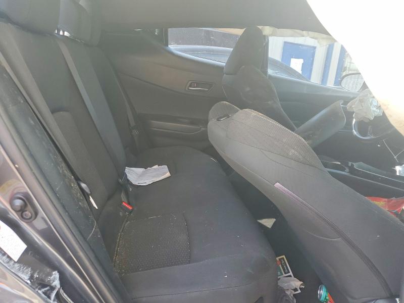 56687876 :رقم المزاد ، NMTKHMBX0JR021835 vin ، 2018 Toyota C-hr مزاد بيع