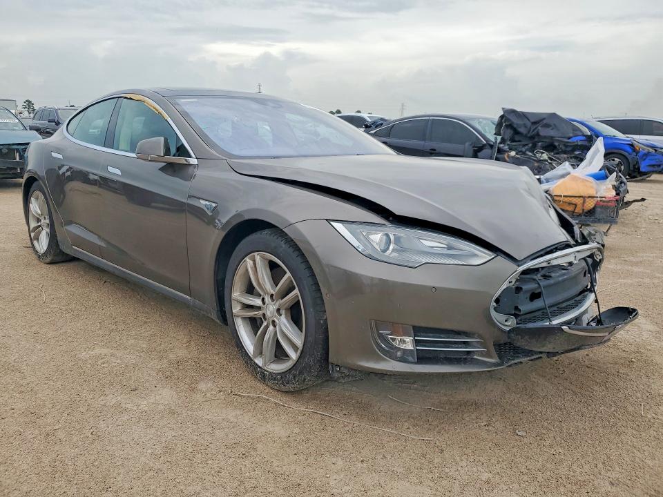 2015 Tesla Mod მანქანა იყიდება აუქციონზე, vin: 5YJSA1E25FF110879, აუქციონის ნომერი: 57603006
