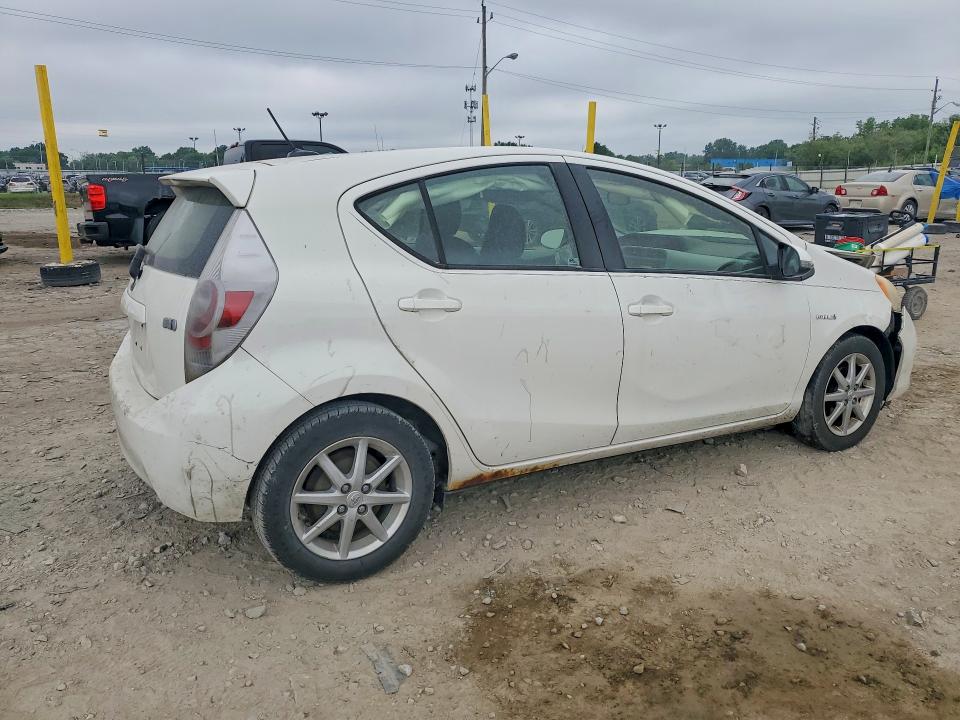 56542486 :رقم المزاد ، JTDKDTB32C1503923 vin ، 2012 Toyota Prius C مزاد بيع