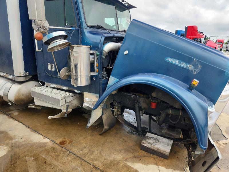 Продажа на аукционе авто 1992 Freightliner Conventional, vin: 2FUPDXYB2NV480797, номер лота: 56752496