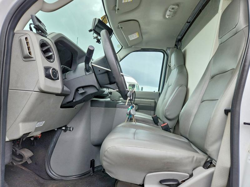 55573186 :رقم المزاد ، 1FDWE3FK1PDD09741 vin ، 2023 Ford E350 مزاد بيع