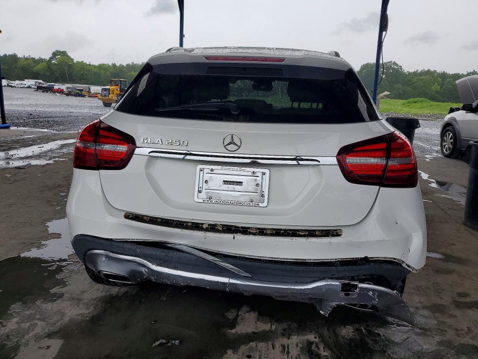 58021936 :رقم المزاد ، WDCTG4EB6JJ513219 vin ، 2018 Mercedes-benz Gla مزاد بيع
