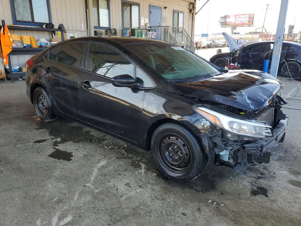 57547266 :رقم المزاد ، 3KPFL4A78HE059420 vin ، 2017 Kia Forte مزاد بيع