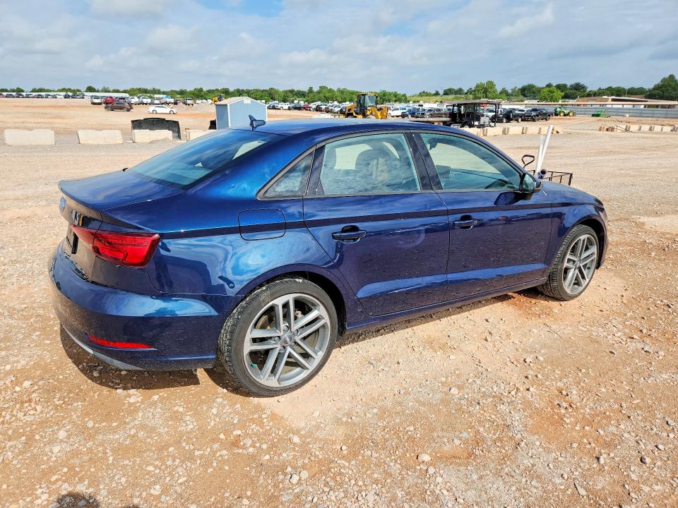 58937306 :رقم المزاد ، WAUAUGFF1J1038326 vin ، 2018 Audi A3 مزاد بيع