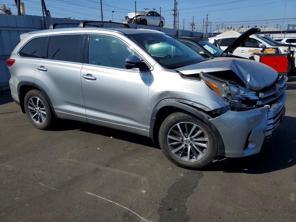 Aukcja sprzedaży 2018 Toyota Highlander, vin: 5TDJZRFH9JS560643, numer aukcji: 58579506