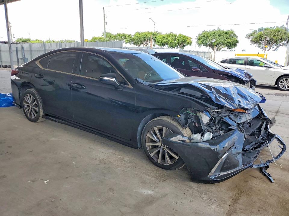 2020 Lexus Es მანქანა იყიდება აუქციონზე, vin: 58ADZ1B12LU067753, აუქციონის ნომერი: 58252996
