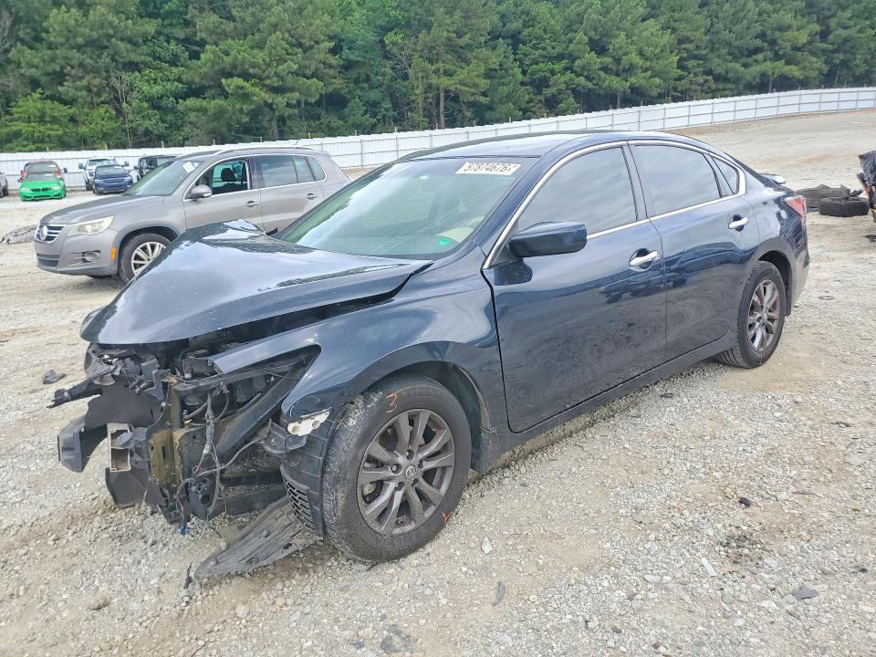 2015 Nissan Altima მანქანა იყიდება აუქციონზე, vin: 1N4AL3AP4FN905870, აუქციონის ნომერი: 57874676