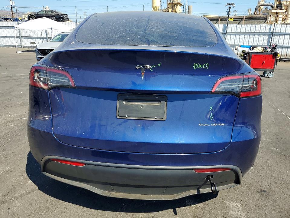 2024 Tesla Model Y მანქანა იყიდება აუქციონზე, vin: 7SAYGAEE7RF184296, აუქციონის ნომერი: 57899456