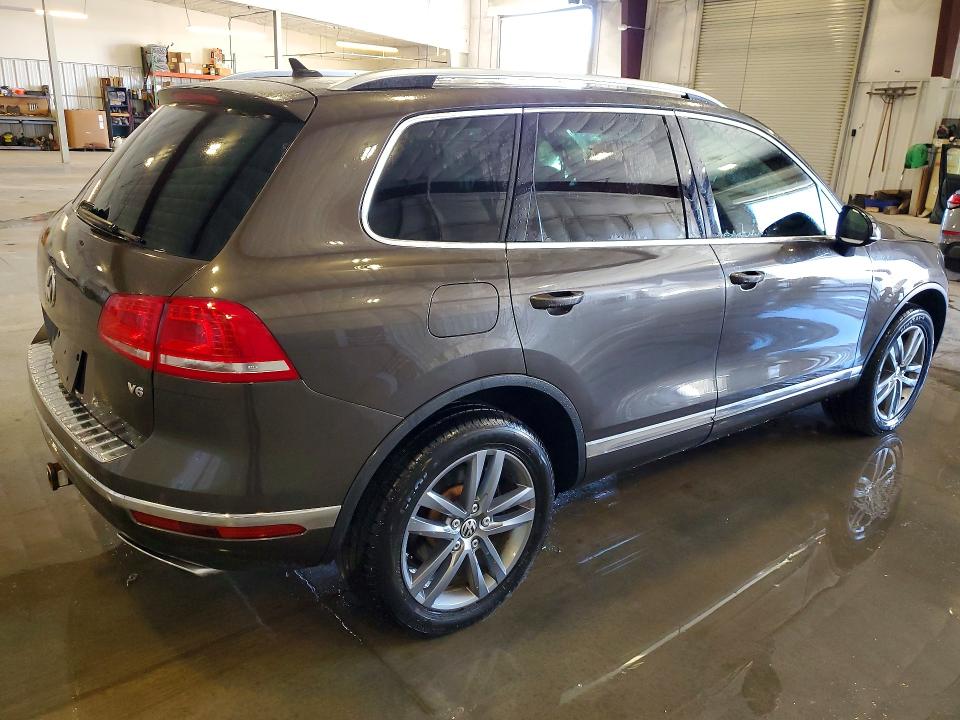 Продаж на аукціоні авто 2015 Volkswagen Touareg, vin: WVGEF9BP2FD001490, номер лоту: 57541376