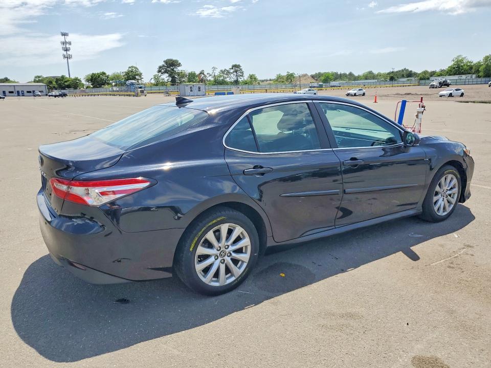 Auction sale of the 2019 Toyota Camry, vin: 4T1B11HK1KU763637, lot number: 57041366