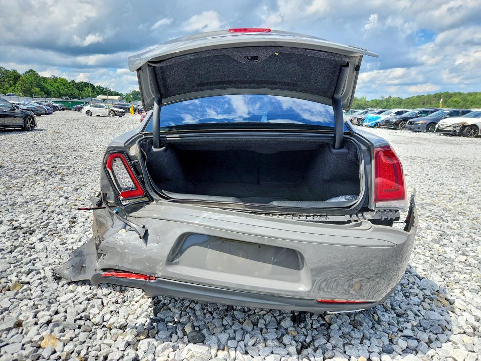 Продажа на аукционе авто 2018 Chrysler 300, vin: 2C3CCAAG5JH283454, номер лота: 57306666