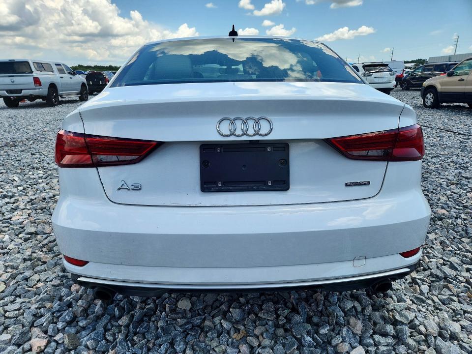 Продажа на аукционе авто 2019 Audi A3, vin: WAUBEGFF7KA125277, номер лота: 58572376