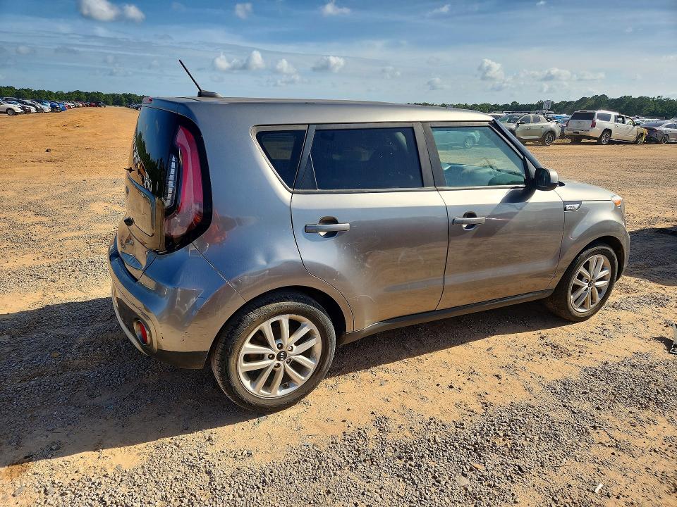 56227926 :رقم المزاد ، KNDJP3A58K7698802 vin ، 2019 Kia Soul مزاد بيع