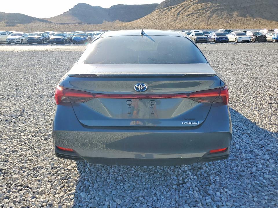57249516 :رقم المزاد ، 4T1EA1AB0MU010997 vin ، 2021 Toyota Avalon مزاد بيع