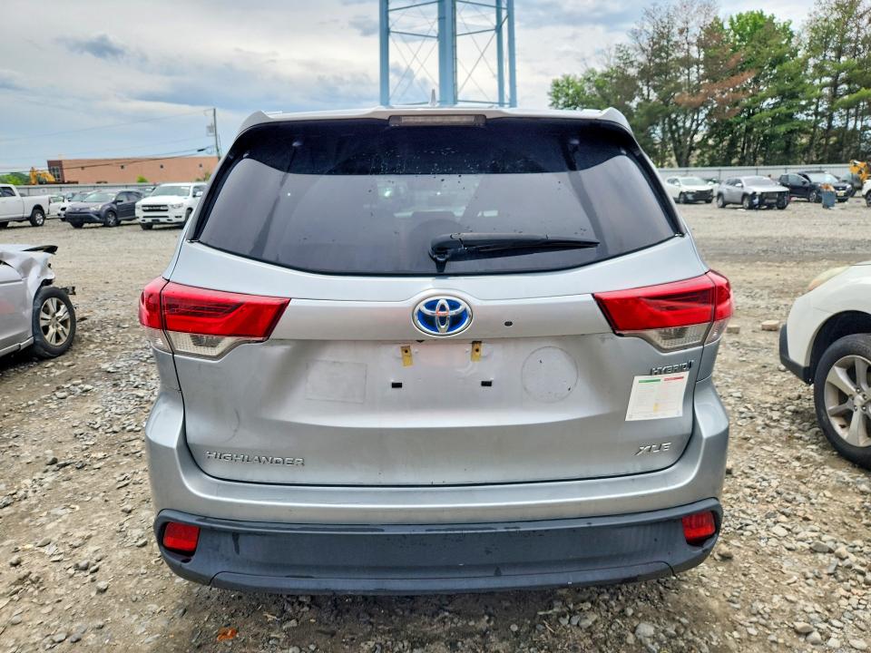 2019 Toyota Highlander Hybrid მანქანა იყიდება აუქციონზე, vin: 5TDJGRFH5KS052872, აუქციონის ნომერი: 57710326