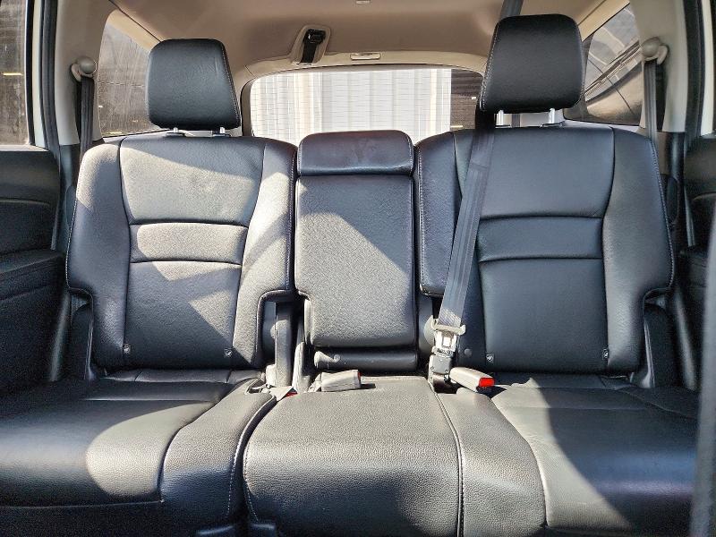 55548276 :رقم المزاد ، 5FNYF5H58HB025644 vin ، 2017 Honda Pilot مزاد بيع