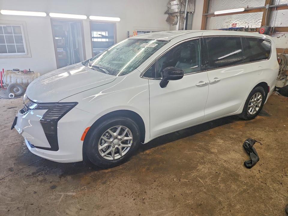 Продаж на аукціоні авто 2027 Chrysler Pacifica, vin: 2C4RC1BG7VR556169, номер лоту: 56002346