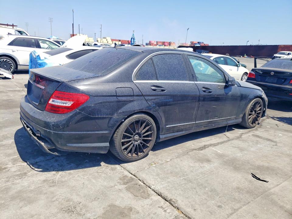 56190876 :رقم المزاد ، WDDGF4HB1CA724715 vin ، 2012 Mercedes-benz C مزاد بيع
