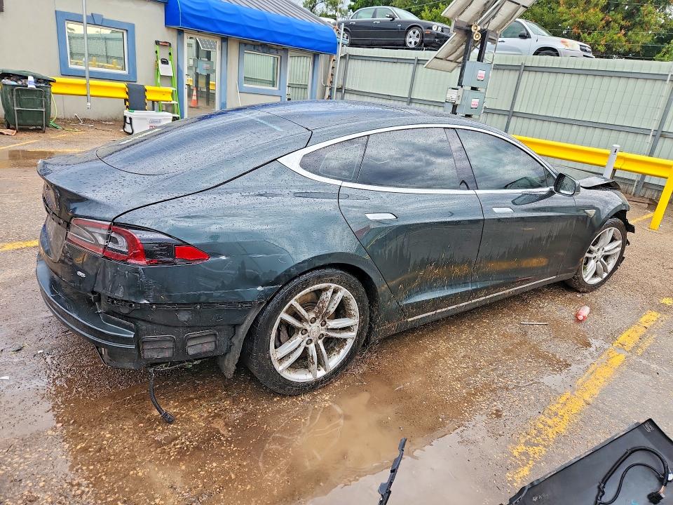 Продажа на аукционе авто 2014 Tesla Model S, vin: 5YJSA1H1XEFP56887, номер лота: 58220806