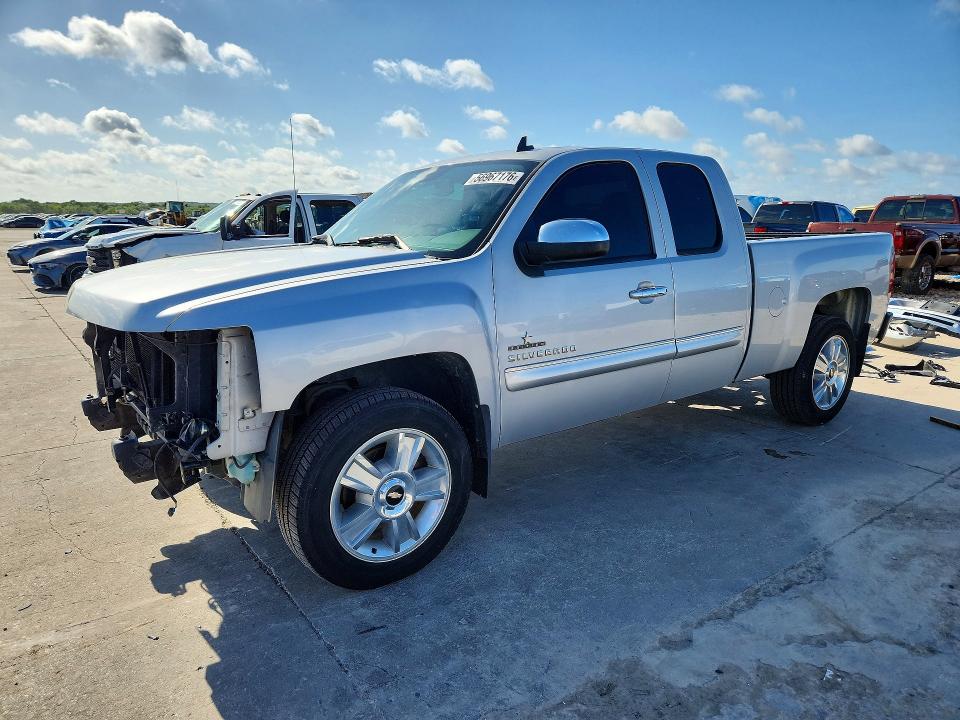 Auction sale of the 2013 Chevrolet Silverado, vin: 1GCRCSE03DZ213691, lot number: 56967176