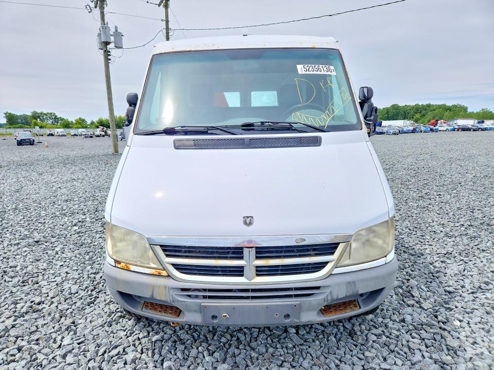 52356136 :رقم المزاد ، WD0PD644955785705 vin ، 2005 Dodge Sprinter مزاد بيع