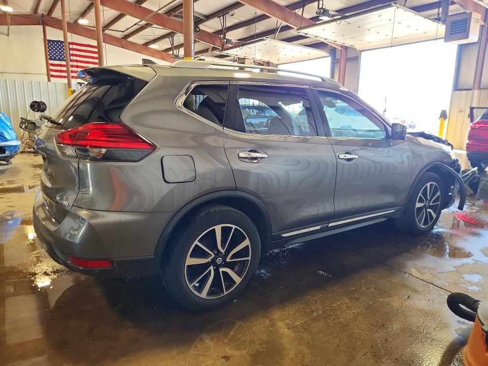 56144246 :رقم المزاد ، JN8AT2MV0HW015964 vin ، 2017 Nissan Rogue مزاد بيع