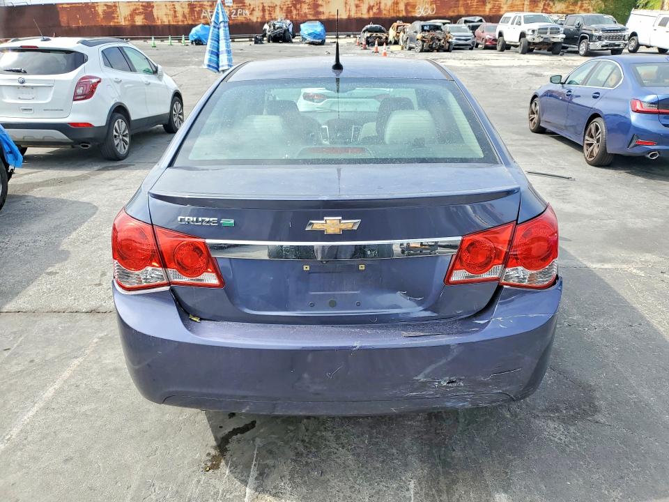 56113806 :رقم المزاد ، 1G1PJ5SB3D7254685 vin ، 2013 Chevrolet Cruze مزاد بيع