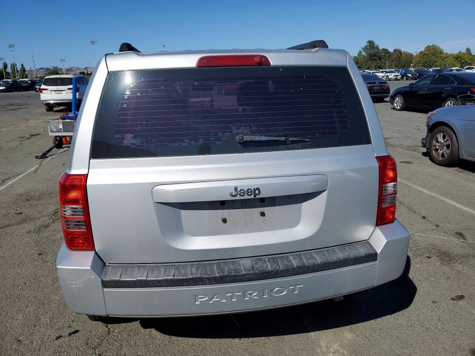 2010 Jeep Patriot მანქანა იყიდება აუქციონზე, vin: 1J4NT2GB8AD660050, აუქციონის ნომერი: 57022556