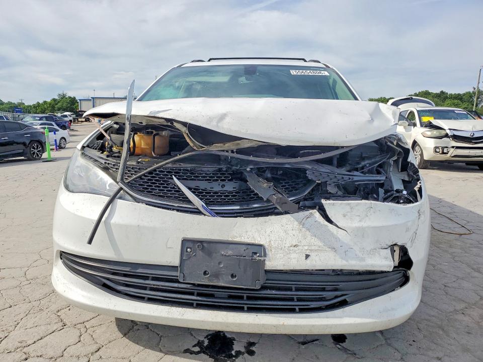 55654806 :رقم المزاد ، 2C4RC1DG4LR164518 vin ، 2020 Chrysler Voyager مزاد بيع