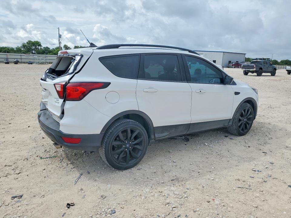 2019 Ford Escape მანქანა იყიდება აუქციონზე, vin: 1FMCU0GD4KUC25202, აუქციონის ნომერი: 55165246