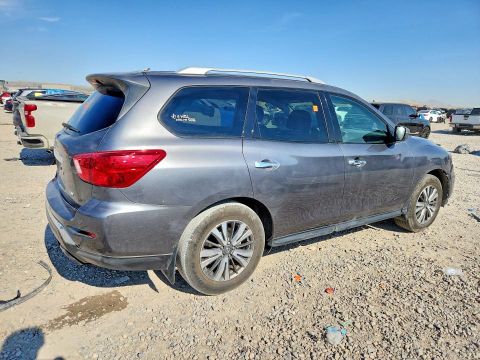 57768086 :رقم المزاد ، 5N1DR2MN7HC675567 vin ، 2017 Nissan Pathfinder مزاد بيع