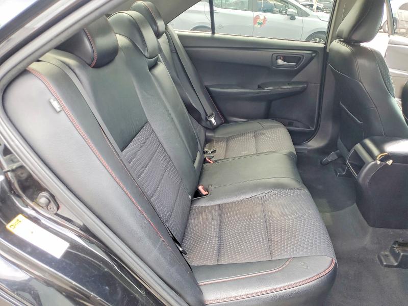 51982076 :رقم المزاد ، 4T1BF1FK1FU060534 vin ، 2015 Toyota Camry مزاد بيع
