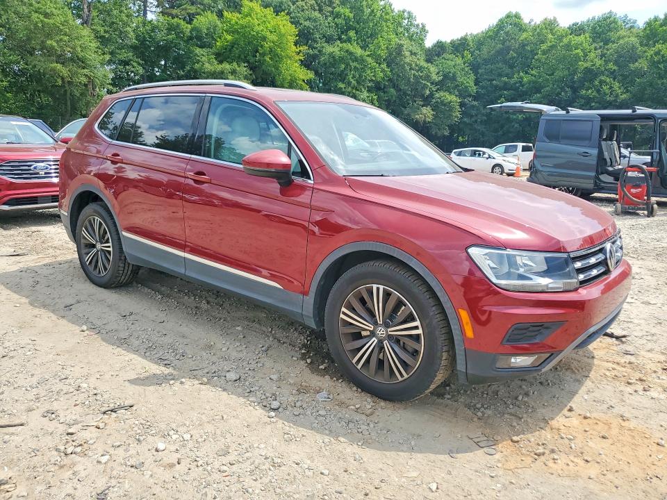 57028916 :رقم المزاد ، 3VV3B7AX6JM133440 vin ، 2018 Volkswagen Tiguan مزاد بيع