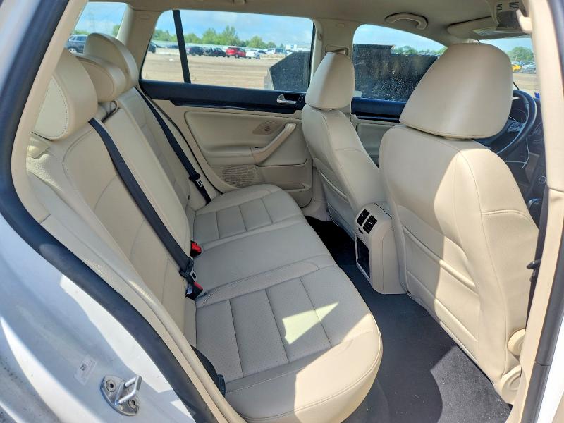 57265186 :رقم المزاد ، 3VWPL7AJ0DM685638 vin ، 2013 Volkswagen Jetta مزاد بيع