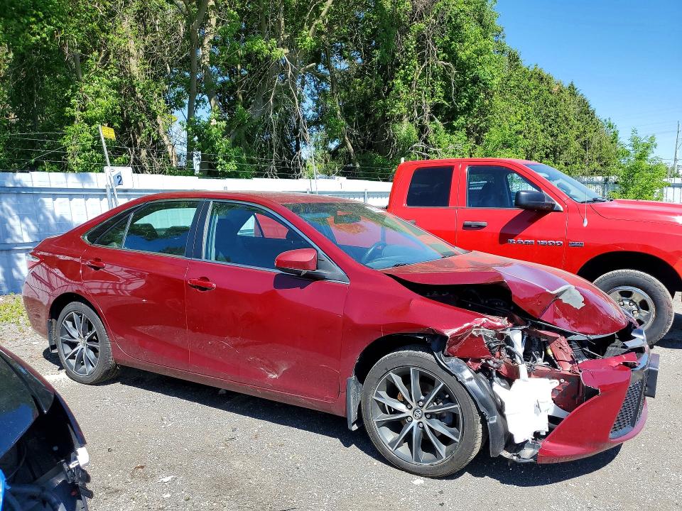 2016 Toyota Camry მანქანა იყიდება აუქციონზე, vin: 4T1BF1FK6GU557693, აუქციონის ნომერი: 56339496