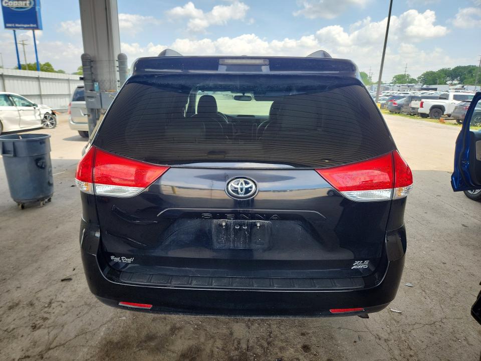 2011 Toyota Sienna მანქანა იყიდება აუქციონზე, vin: 5TDDK3DC6BS008427, აუქციონის ნომერი: 57033876