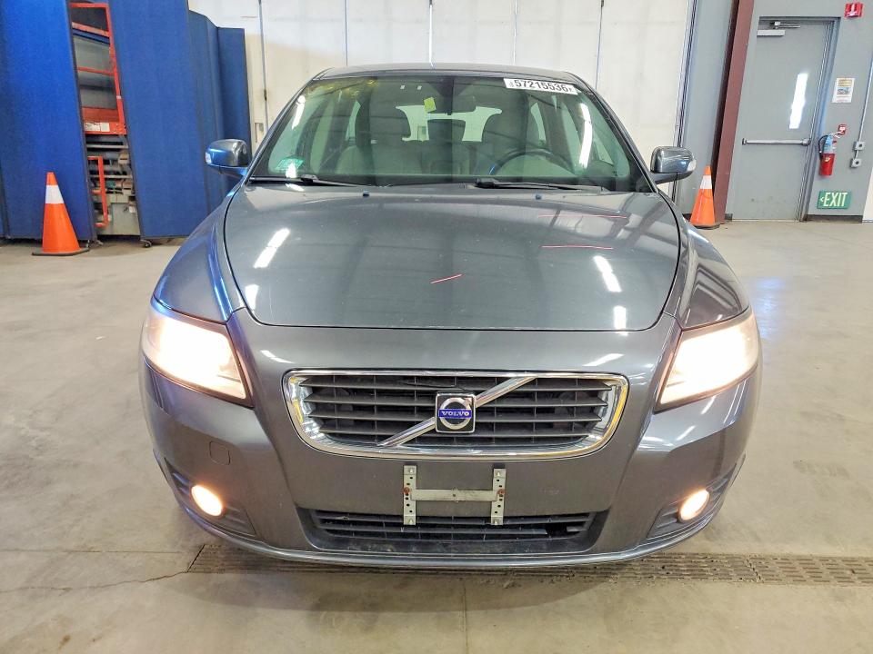 57215536 :رقم المزاد ، YV1382MW8A2532693 vin ، 2010 Volvo V50 مزاد بيع