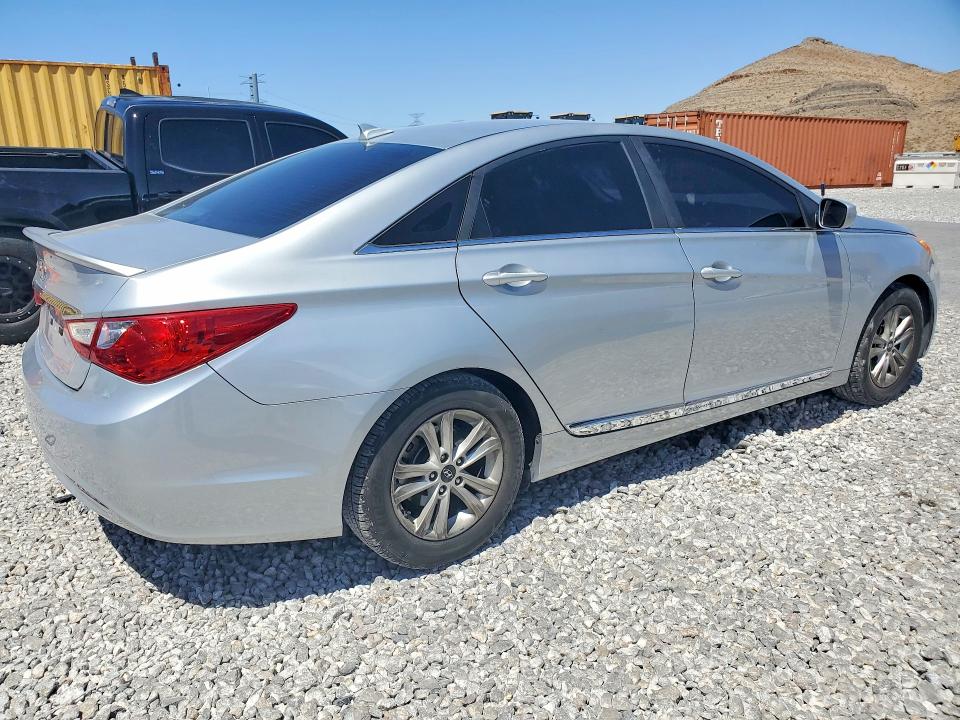 55612806 :رقم المزاد ، 5NPEB4ACXDH791355 vin ، 2013 Hyundai Sonata مزاد بيع