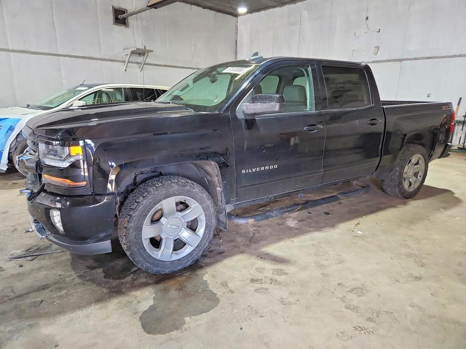Auction sale of the 2016 Chevrolet Silverado, vin: 3GCUKREH9GG245206, lot number: 57833096