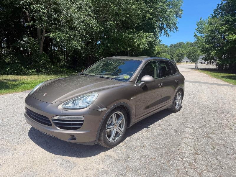 56469026 :رقم المزاد ، WP1AE2A27CLA91108 vin ، 2012 Porsche Cayenne مزاد بيع