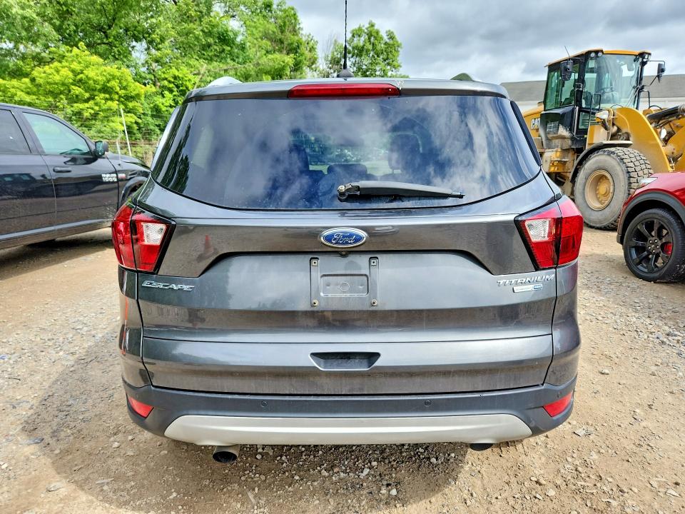 57991086 :رقم المزاد ، 1FMCU9J93KUB23267 vin ، 2019 Ford Escape مزاد بيع
