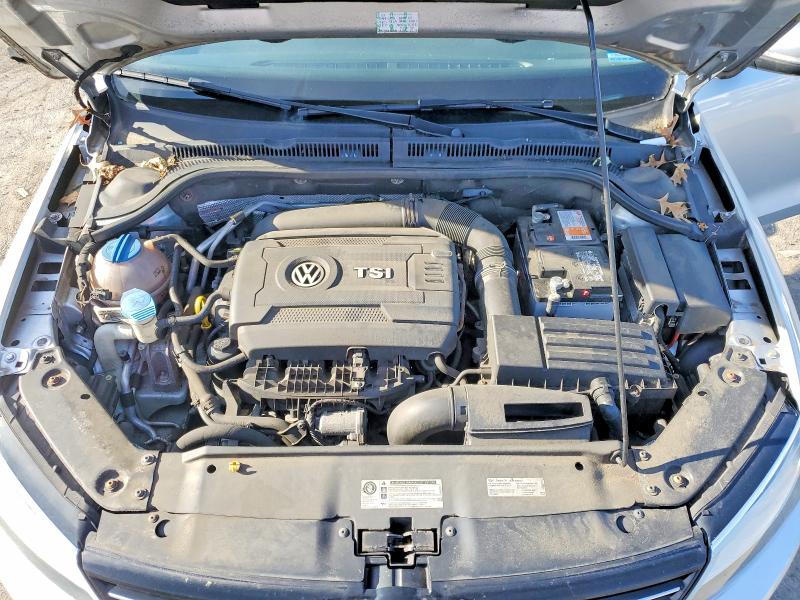 56821946 :رقم المزاد ، 3VWD17AJ3EM227053 vin ، 2014 Volkswagen Jetta مزاد بيع